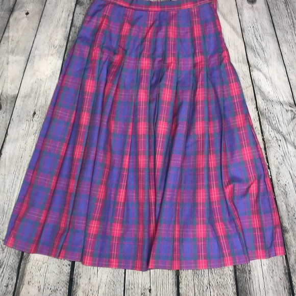 Vintage Pendleton plaid skirt - Picture 3 of 6